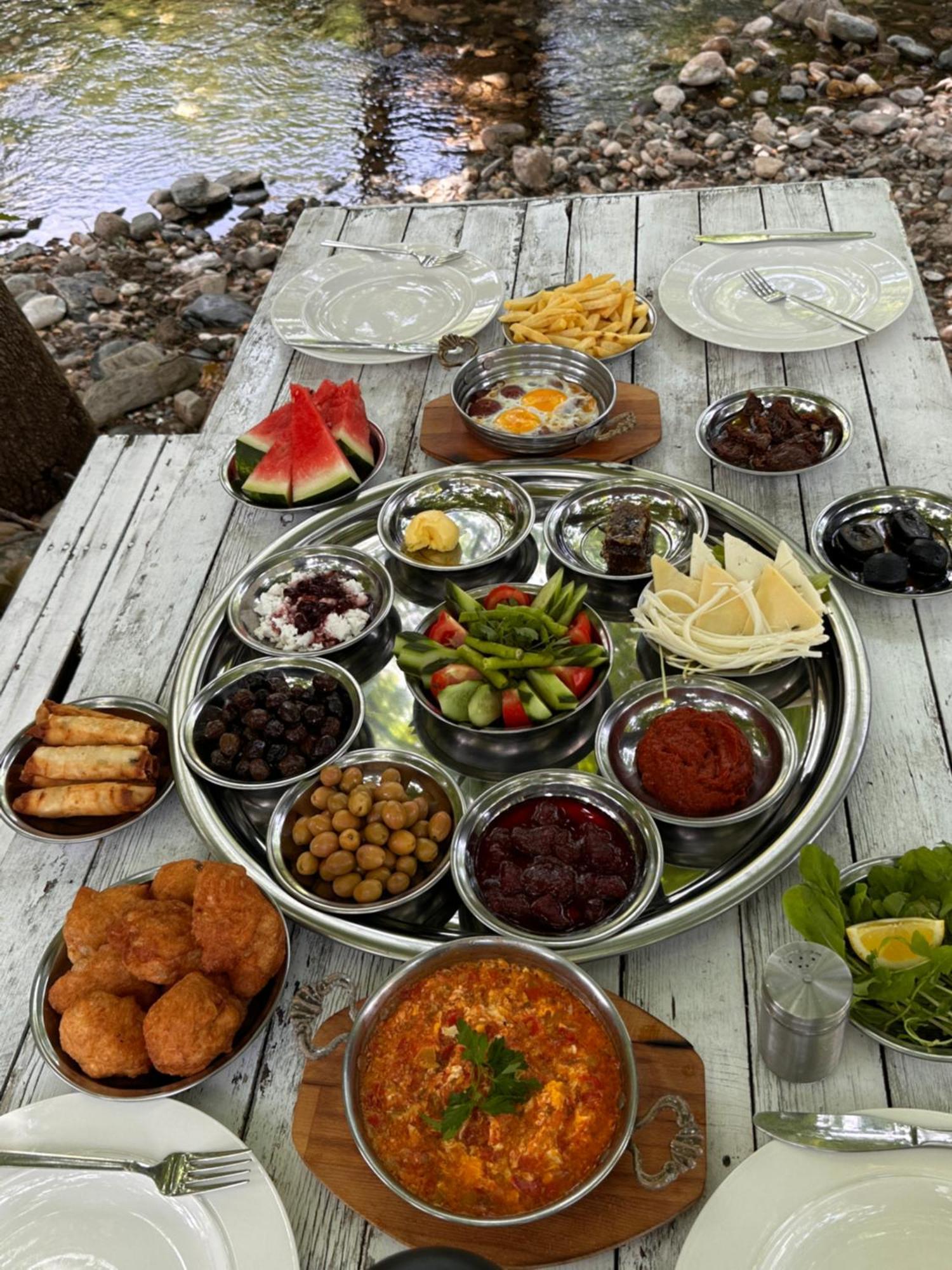 Sakliderebutikotel Edremit  Exteriér fotografie